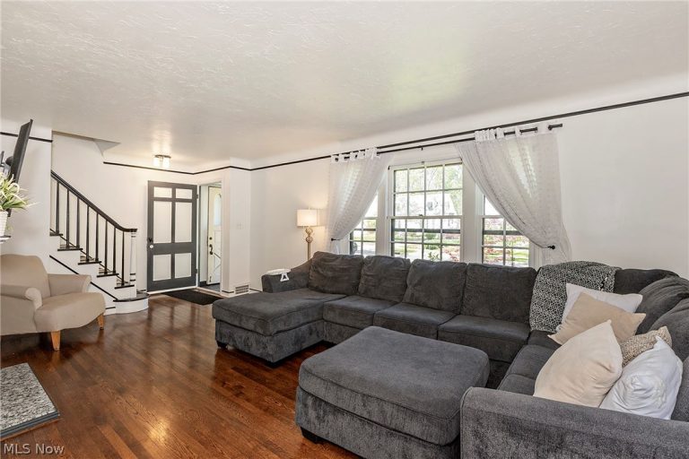1761 Oakmount Road, South Euclid, OH - Photo 4