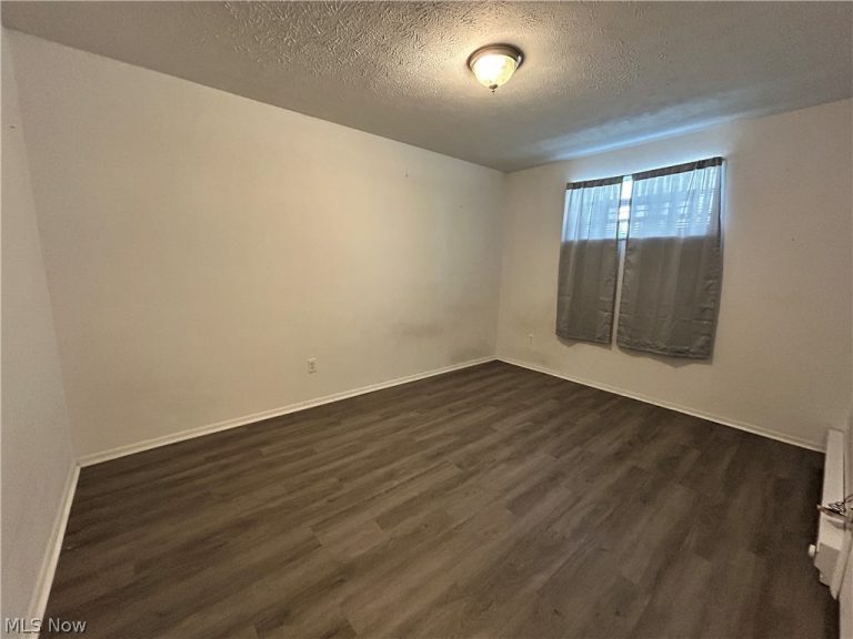 28 Pioneer Drive #1, Steubenville, OH - Photo 4