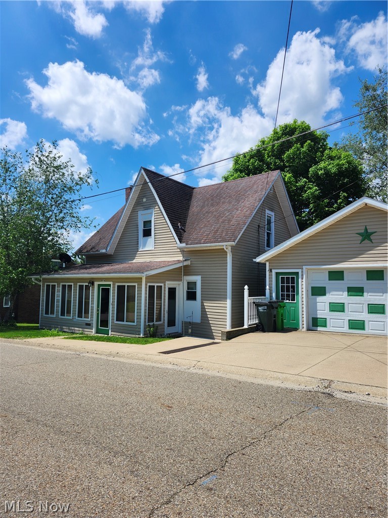 674 Monroe Street, Millersburg, OH