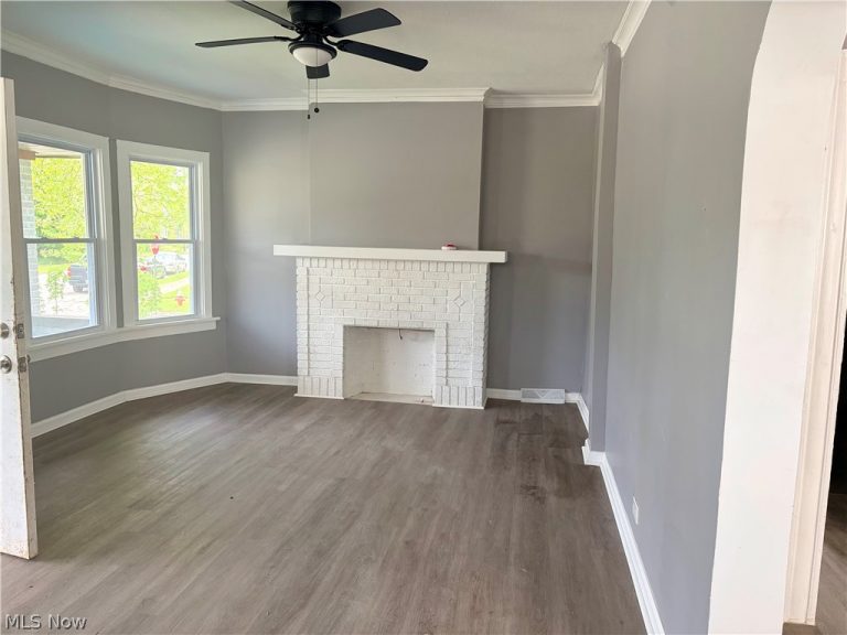 1350 Russell Road, Cleveland, OH - Photo 2