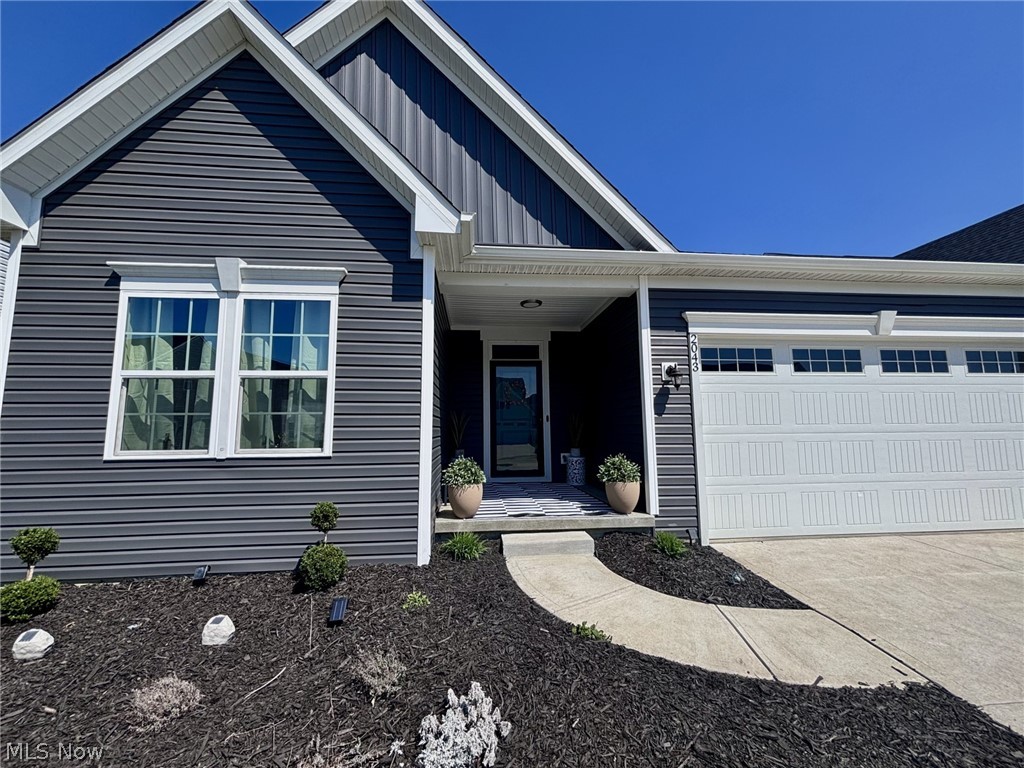 2043 Farroni Drive, Willoughby, OH