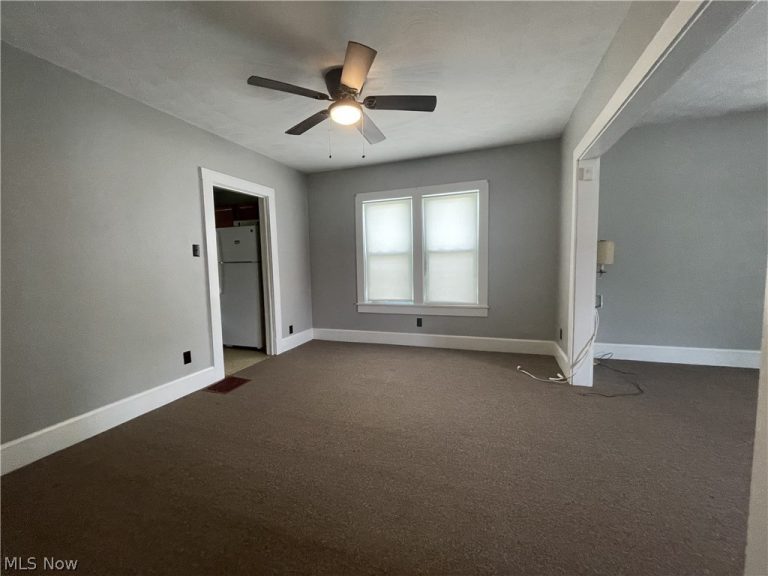 304 Dewey Avenue, Cambridge, OH - Photo 5