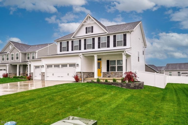2199 Orchard Circle, Ravenna, OH - Photo 3
