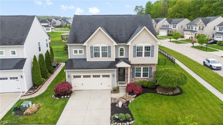 36127 Harbor Drive, North Ridgeville, OH, 44039
