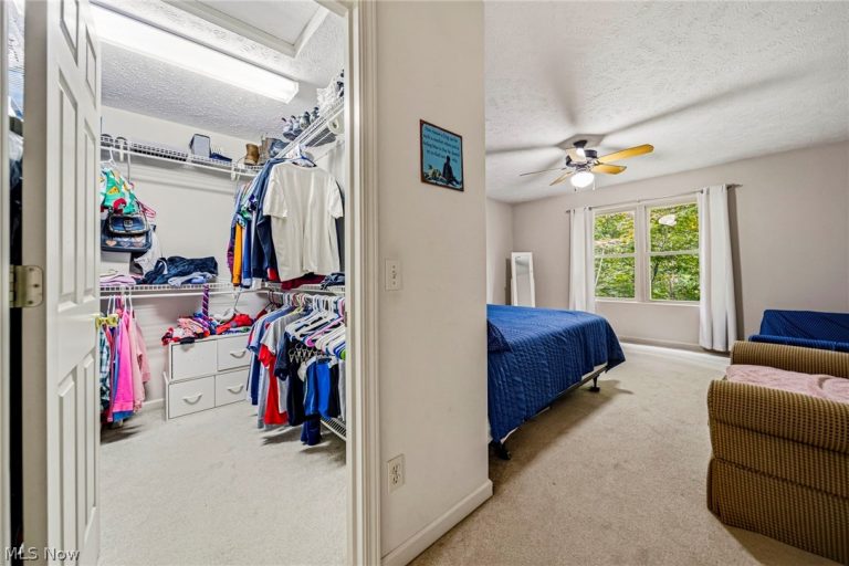 7050 Adkins Road, Mentor, OH - Photo 4