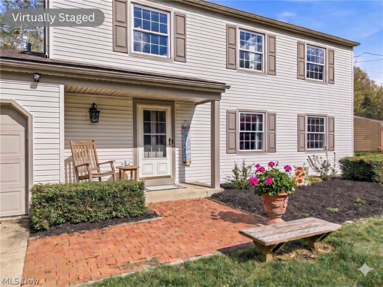 658 Burning Oaks Drive, Warren, OH - Photo 4