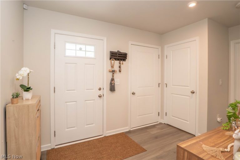 3892 Higgins Drive, Norton, OH - Photo 4