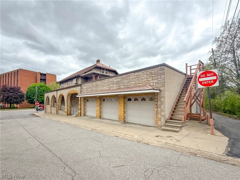 3721 Main Street, Weirton, WV - Photo 8