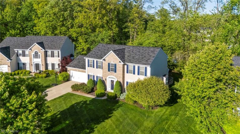 2663 Ambridge Drive, Avon, OH - Photo 3
