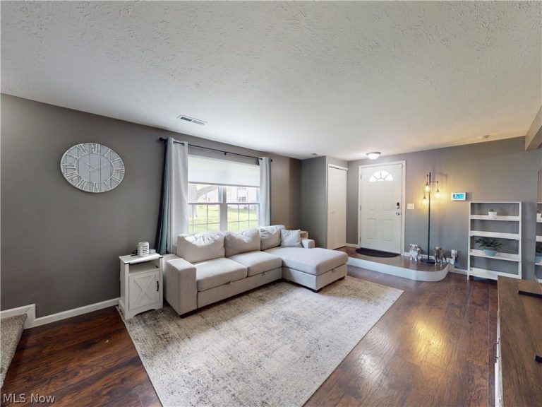 8005 Independence Drive #C, Mentor, OH - Photo 4