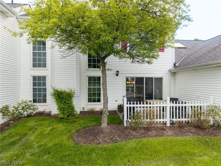 6604 Hidden Lake Trail, Brecksville, OH - Photo 4