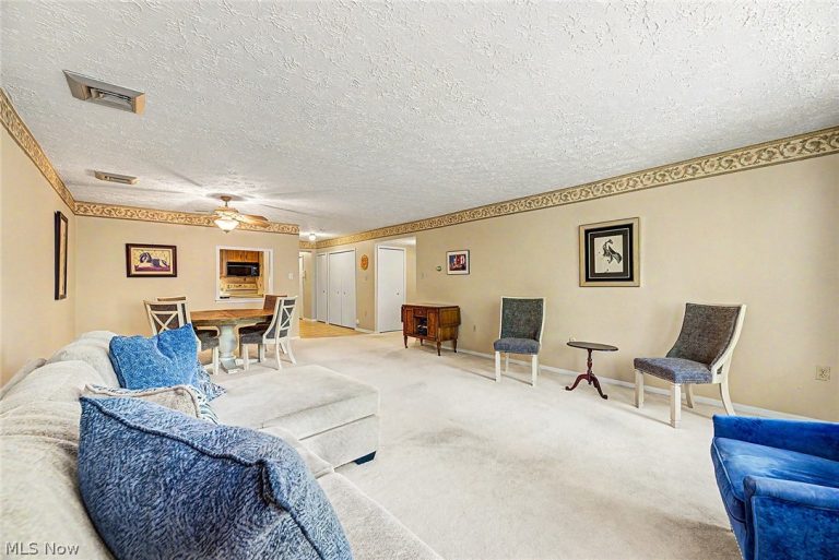 924 Memorial Parkway #207, Akron, OH - Photo 5