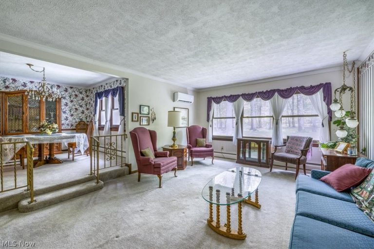 9412 Beaver Creek Drive, Mentor, OH - Photo 4