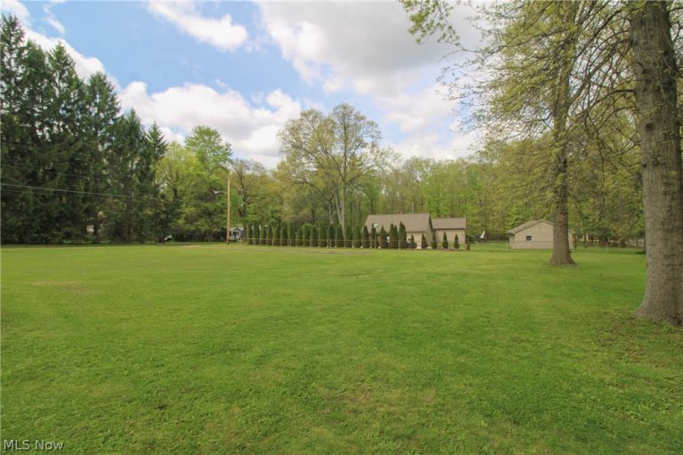 804 Crestview Drive, Boardman, OH - Photo 5