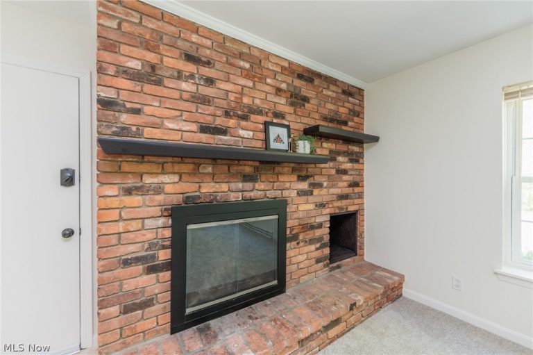 6920 Carriage Hill Drive #103, Brecksville, OH - Photo 6