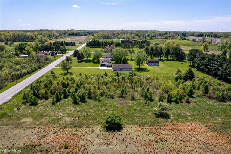 Baumhart Road, Vermilion, OH - Photo 2