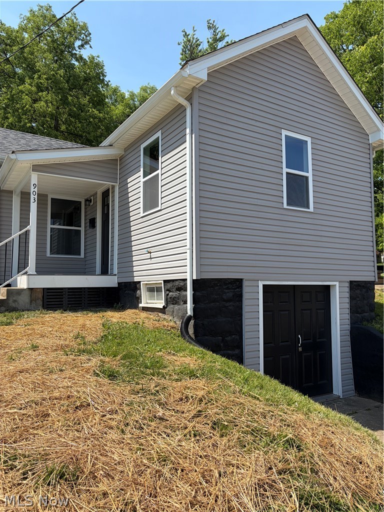 903 Blue Avenue, Zanesville, OH - Photo 2