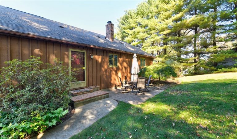 606 Airport Road, Zanesville, OH - Photo 2