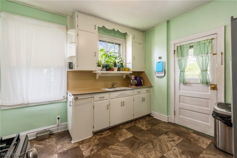 2128 Wilmer, Zanesville, OH - Photo 8