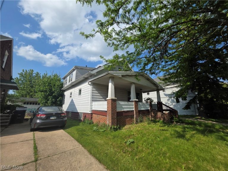 19509 Kewanee Avenue, Cleveland, OH - Photo 4