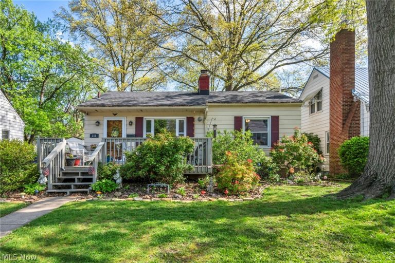 312 Linwood Street, Cuyahoga Falls, OH - Photo 2