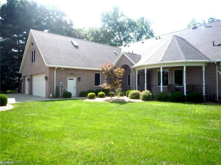 3908 River Road, Vienna, WV, 26105