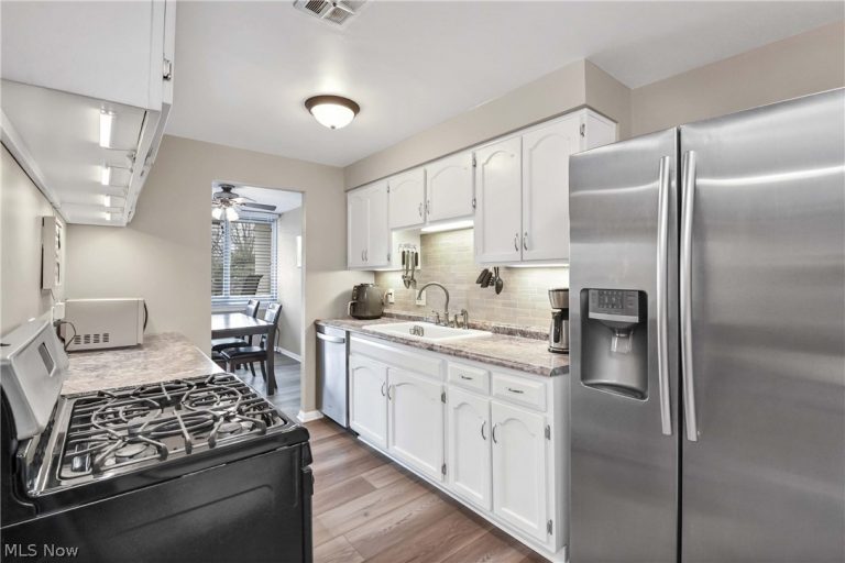 12900 Lake Avenue #314, Lakewood, OH - Photo 2