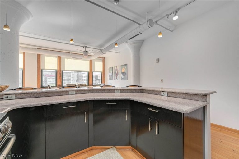 2077 4th Street #4E, Cleveland, OH - Photo 6