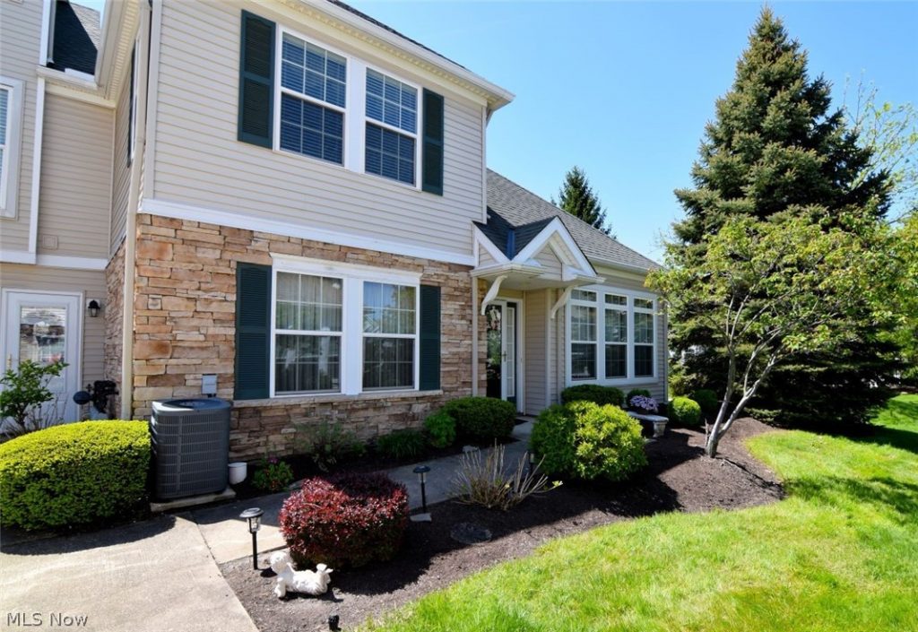 362 Legend Court #B, Highland Heights, OH