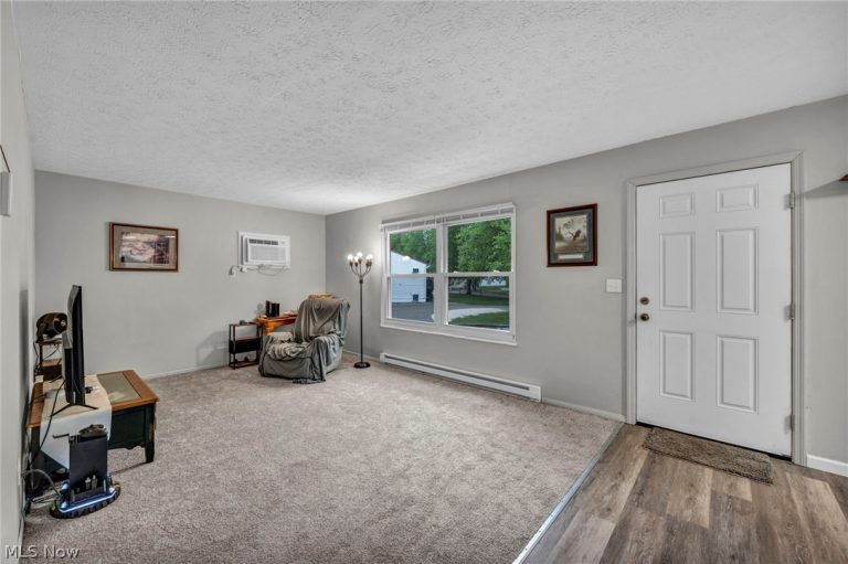 1529 Benjamin Court, Kent, OH - Photo 4