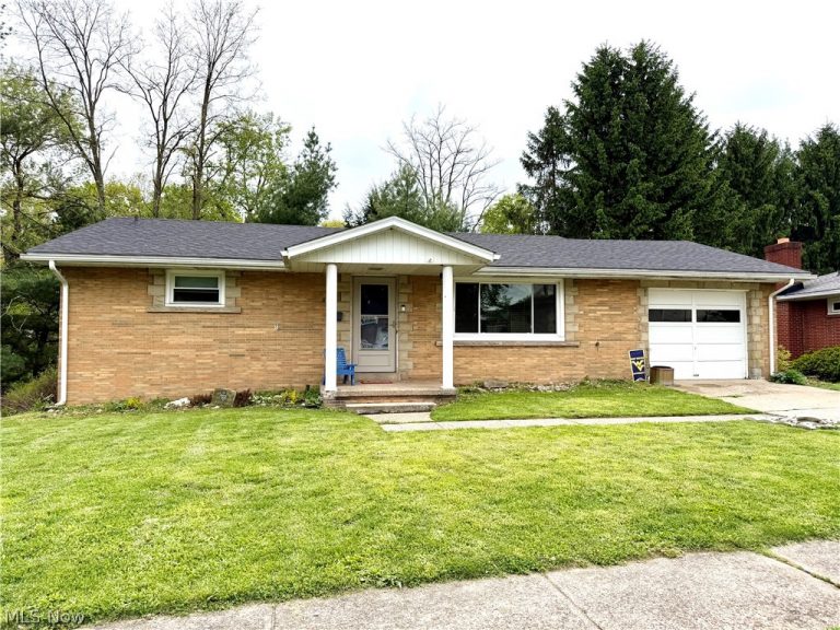 3918 Hanlin Way, Weirton, WV - Photo 3
