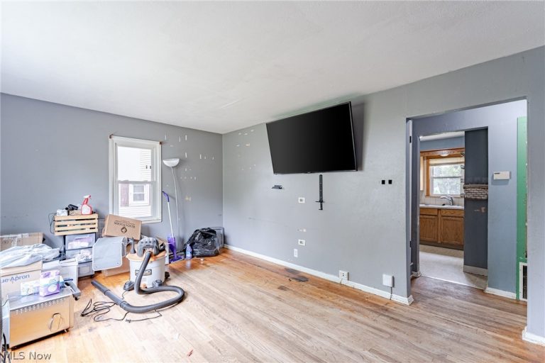 106 Dresden Avenue, Akron, OH - Photo 3