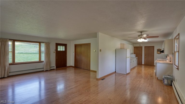 7312 Bowie Road, Cambridge, OH - Photo 6