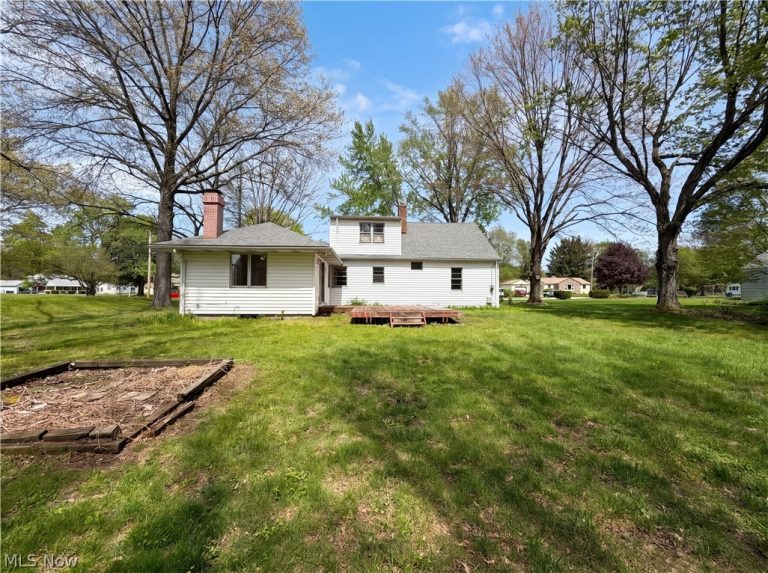 1064 Munroe Falls Kent Road, Kent, OH - Photo 5