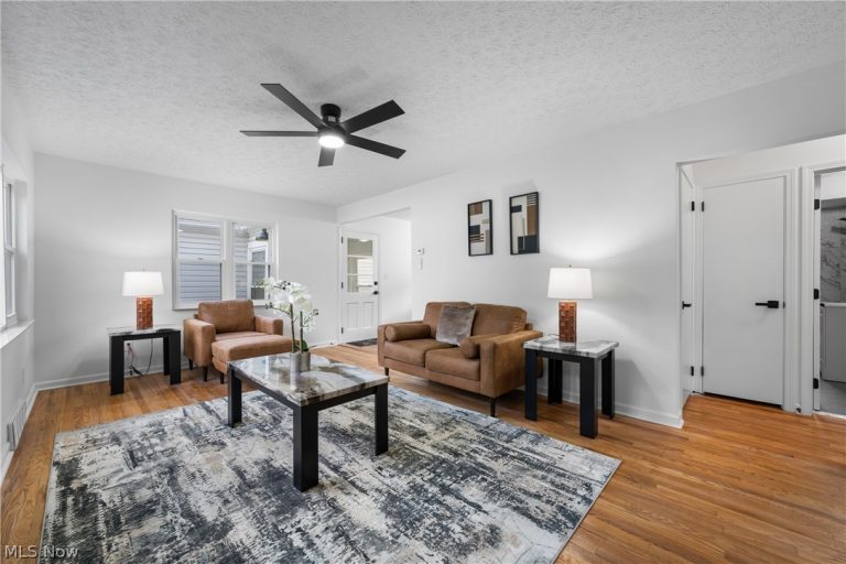 670 Davis Street, Akron, OH - Photo 6