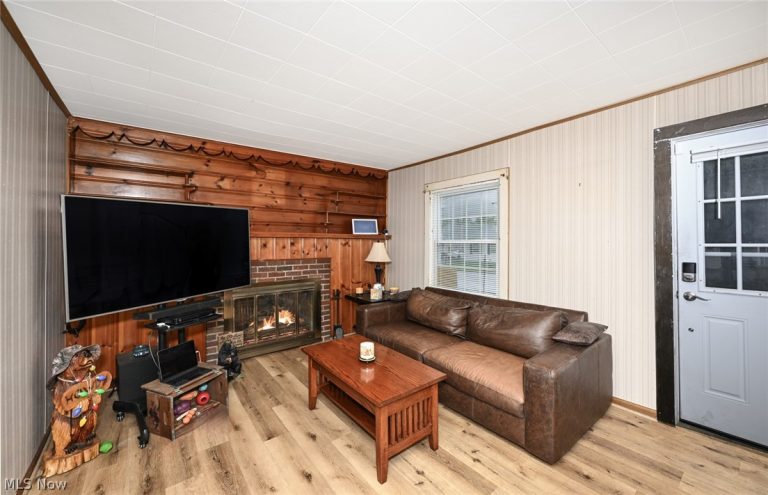 1021 East Boulevard, Aurora, OH - Photo 4