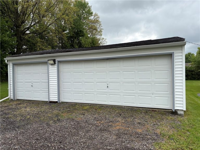 1478 Morris Street, Mineral Ridge, OH - Photo 2