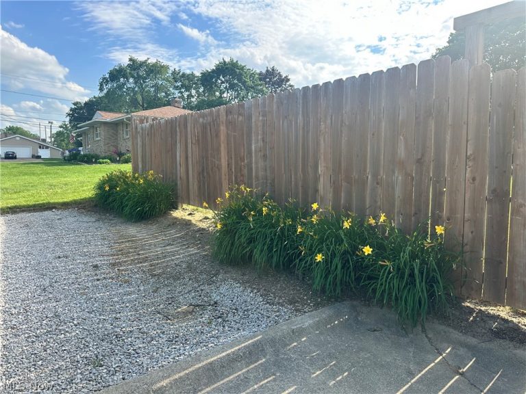 1704 Kenwood, Orrville, OH - Photo 4