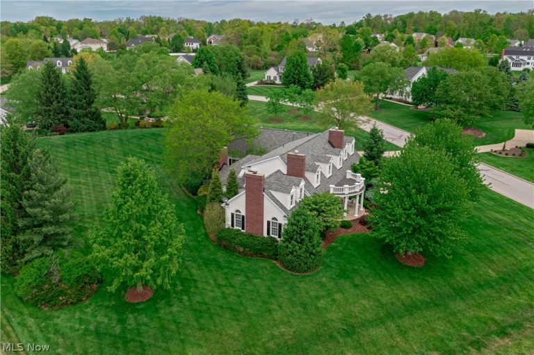 1603 Haymarket Way, Hudson, OH - Photo 3