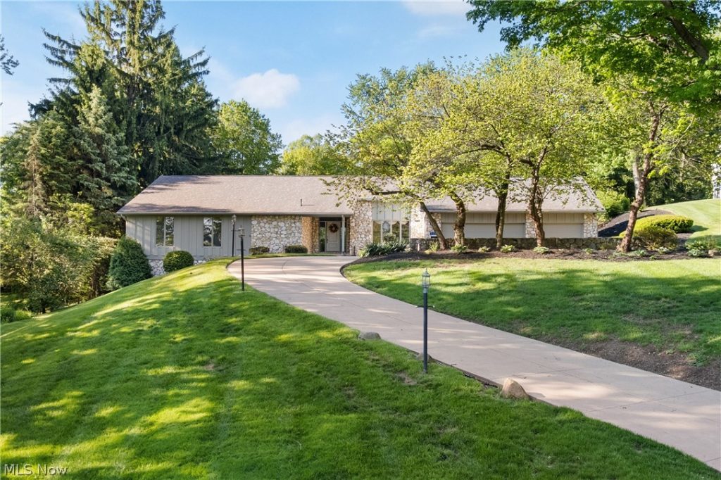 3200 Croydon Drive, Canton, OH