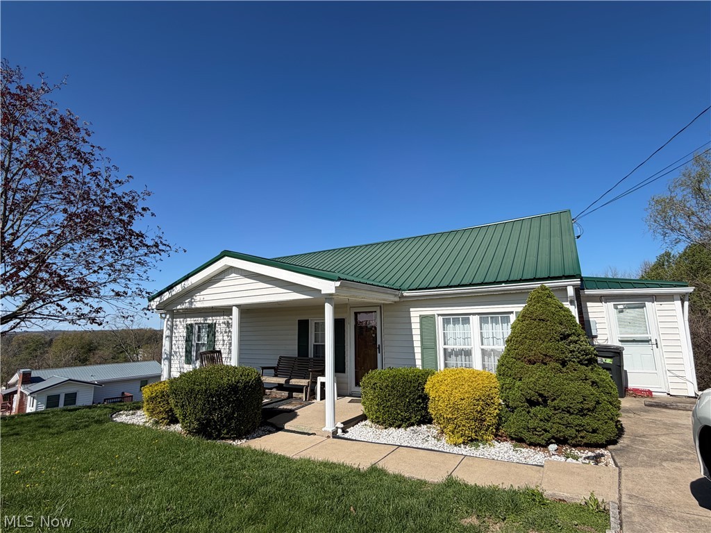 609 Jewell Road, Parkersburg, WV