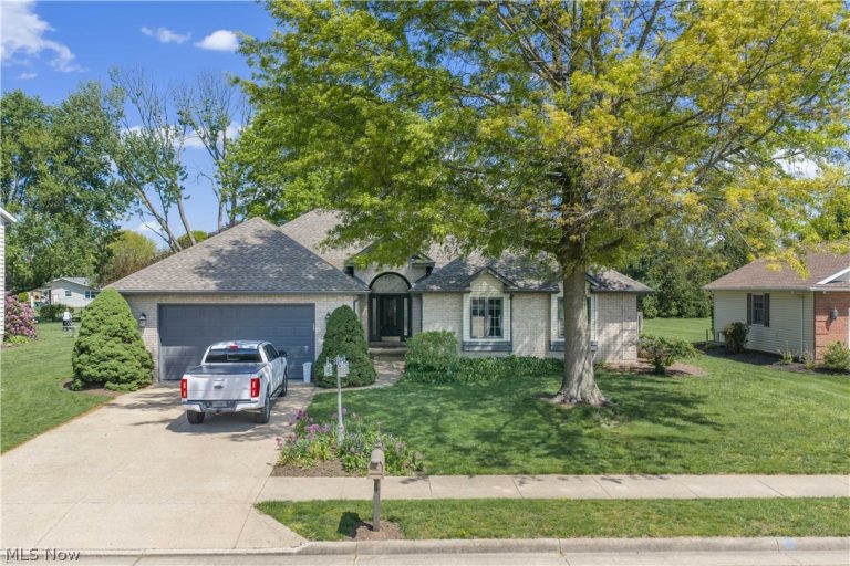 1453 3rd Street, New Philadelphia, OH - Photo 2