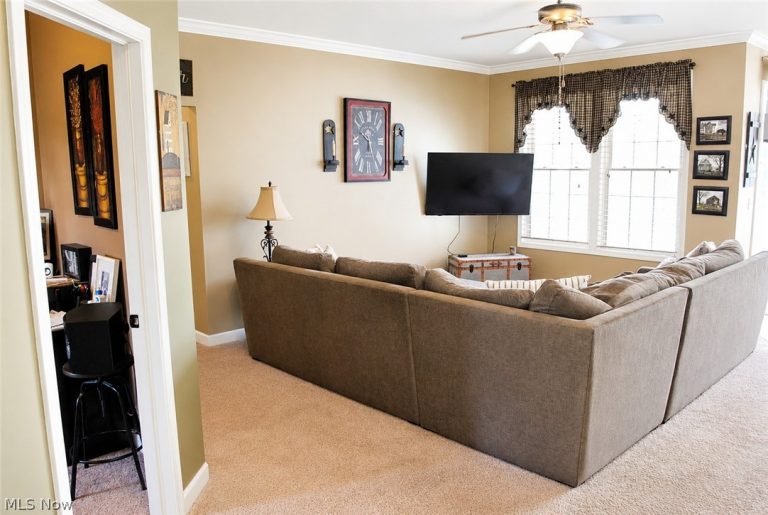 8700 Wakefield Run, North Ridgeville, OH - Photo 8