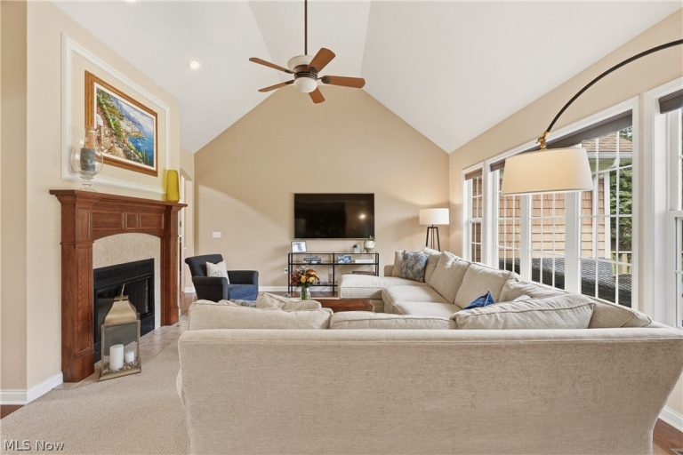 36939 Wexford Drive, Solon, OH - Photo 8