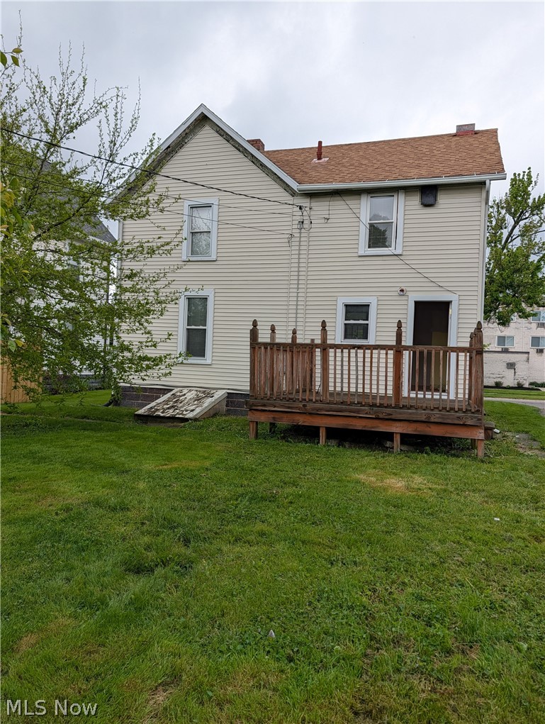 225 Ohio Avenue, Sebring, OH - Photo 3