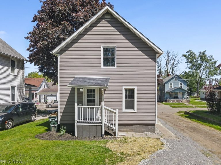 260 Washington Street, Alliance, OH - Photo 2