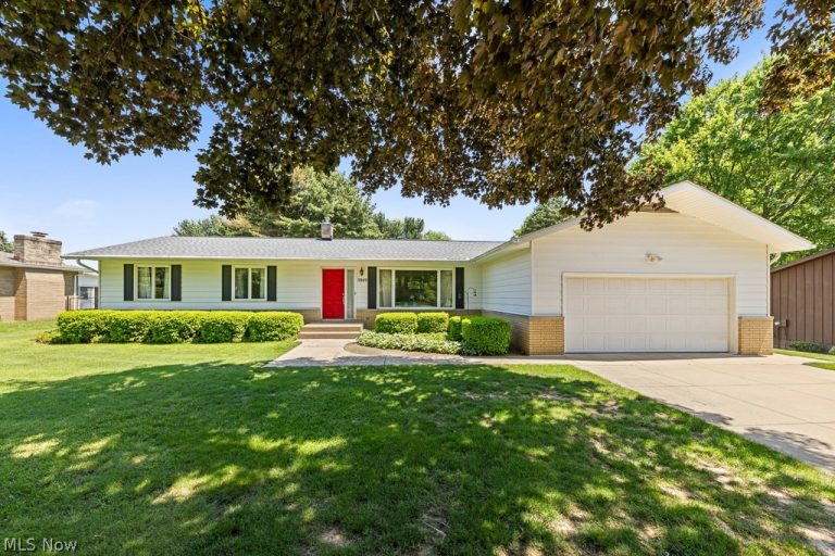 5849 Iva Drive, Akron, OH, 44319