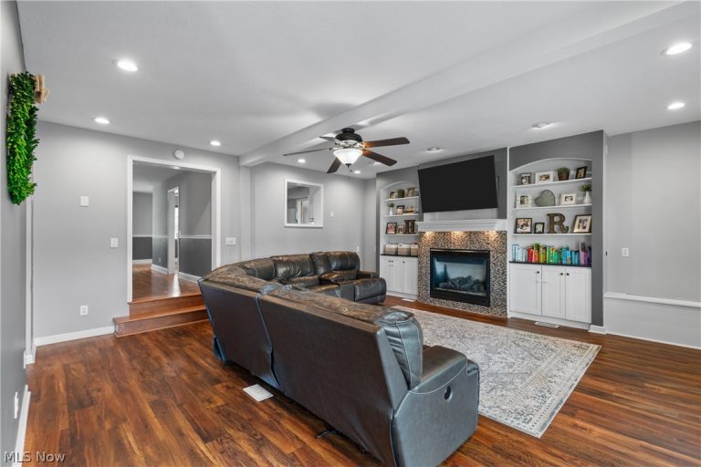 134 Bonnett Street, North Canton, OH - Photo 5