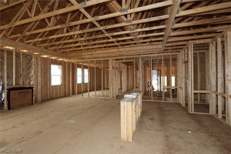 2433 Merriment Drive, Amherst, OH - Photo 3