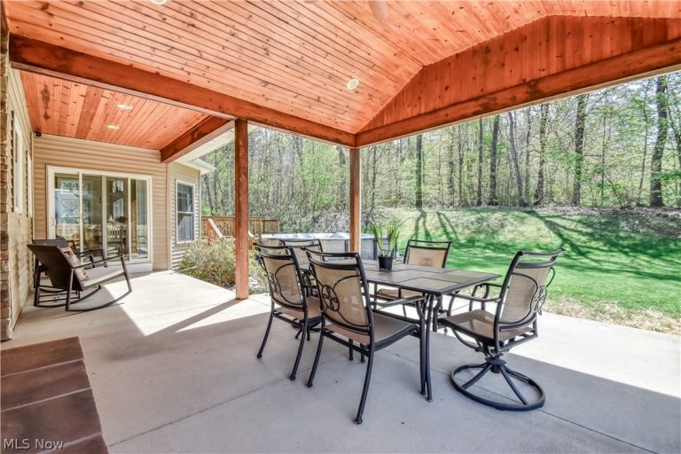 8075 Rainbow Drive, Concord Twp, OH - Photo 4